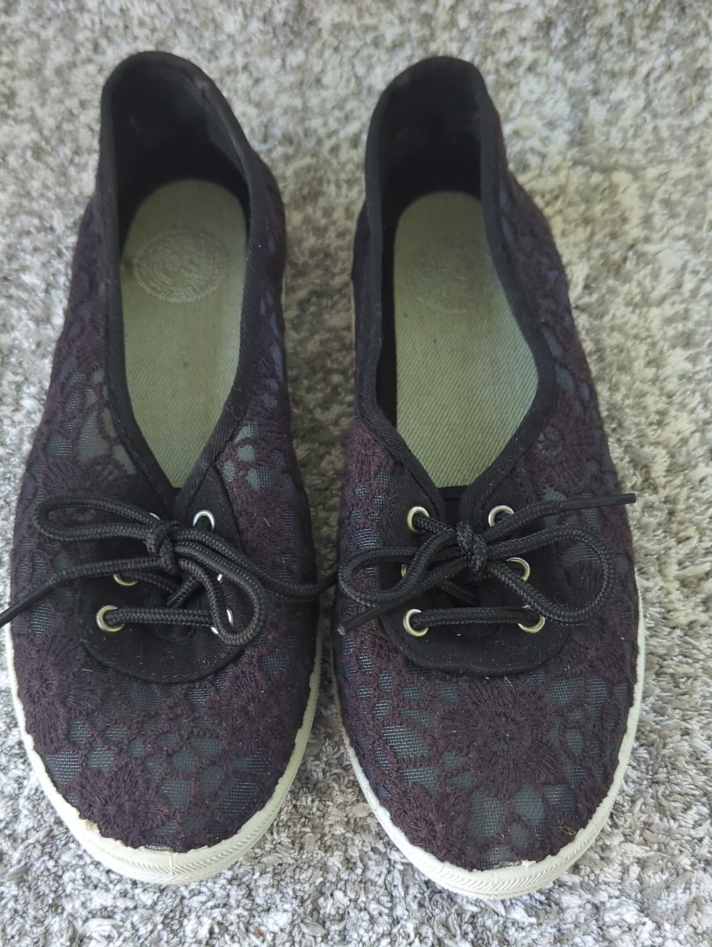 SO Women's Black Lace-Up Sneakers